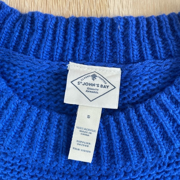 St. John's Bay Vibrant Blue Knit Sweater - Picture 4 of 5